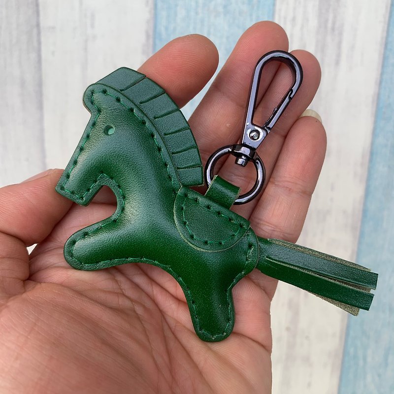 療癒小物 墨綠色 可愛 小馬 純手工縫製 皮革 鑰匙扣 小尺寸 - 鑰匙圈/鑰匙包 - 真皮 綠色