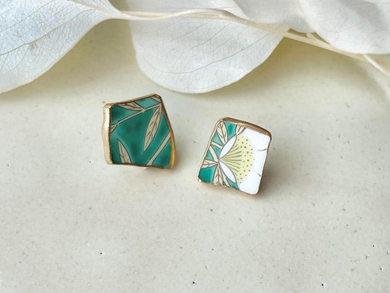 【金具が選べる】有田焼　金継ぎ　ピアス　イヤリング　花柄　リーフ柄　伝統工芸　No.142 - 耳環/耳夾/耳骨夾 - 陶 綠色