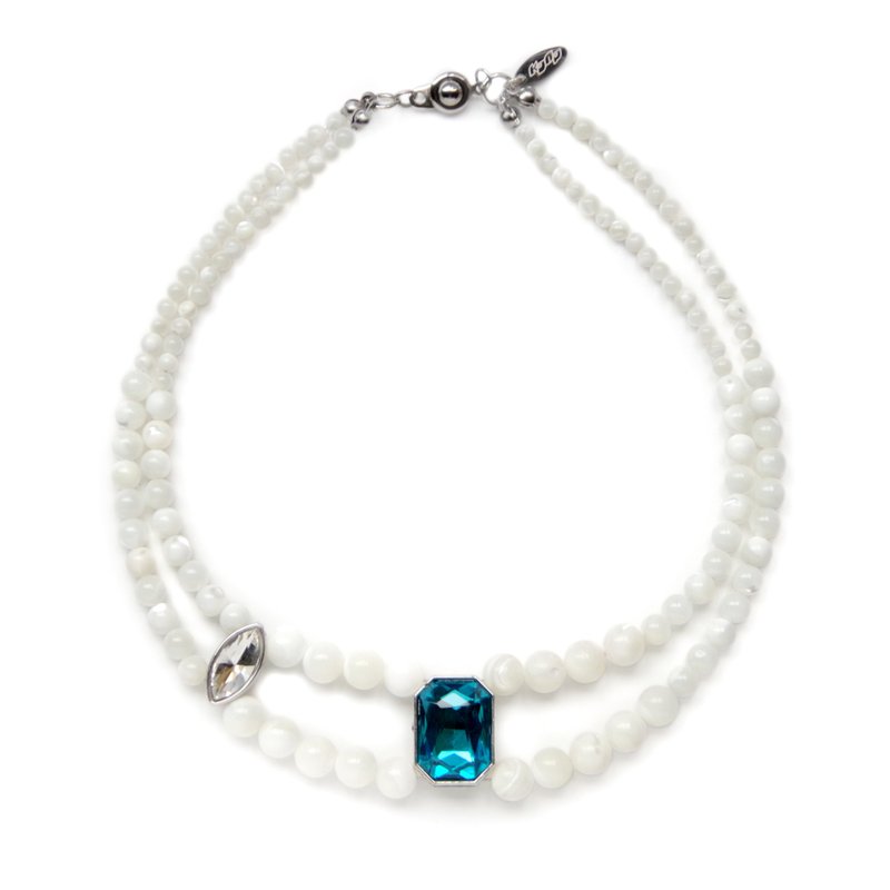 KDNP Lux Pearl with Gems Necklace_Royleblue - สร้อยคอ - วัสดุอื่นๆ สีน้ำเงิน