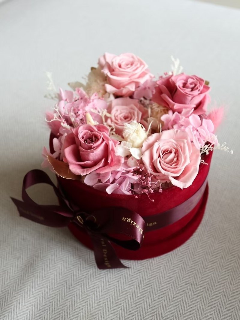 Quartz powder eternal rose gift box - ช่อดอกไม้แห้ง - พืช/ดอกไม้ สึชมพู