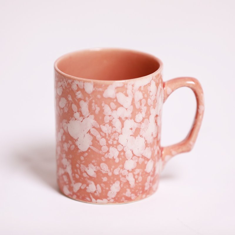 櫻花紛雪馬克杯-公平貿易 - 咖啡杯 - 陶 粉紅色