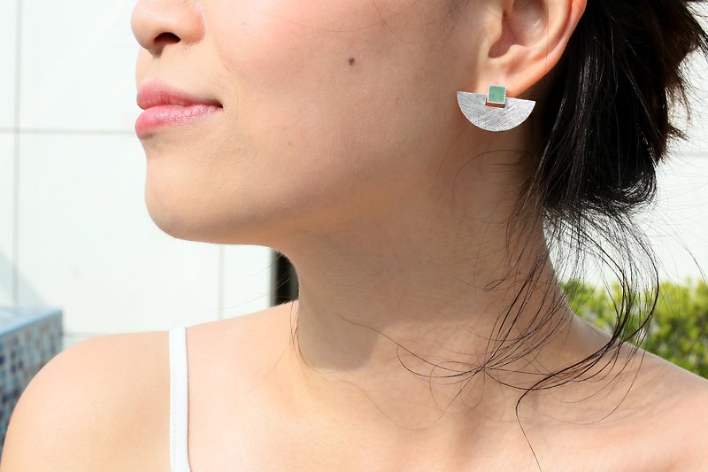 [Ten semi-circular square] sterling silver Dongling jade earrings - Earrings & Clip-ons - Silver Silver