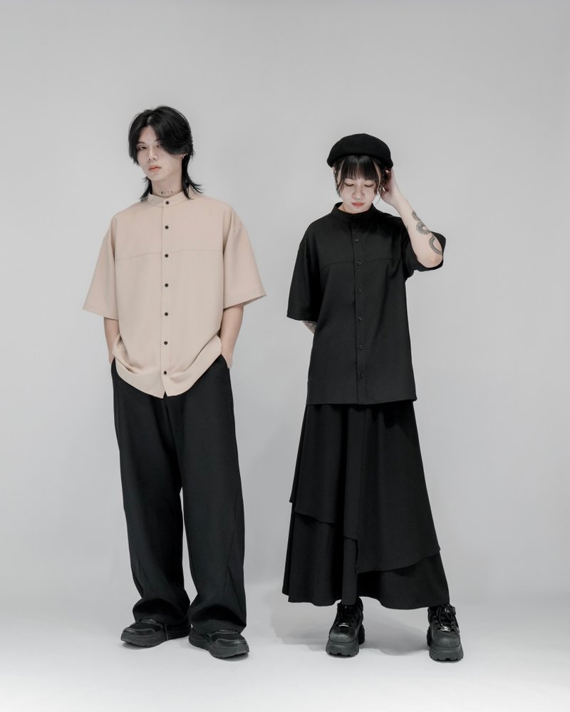 MUKK DESIGN 立領車線短袖襯衫-杏 - 男襯衫/休閒襯衫 - 聚酯纖維 黑色
