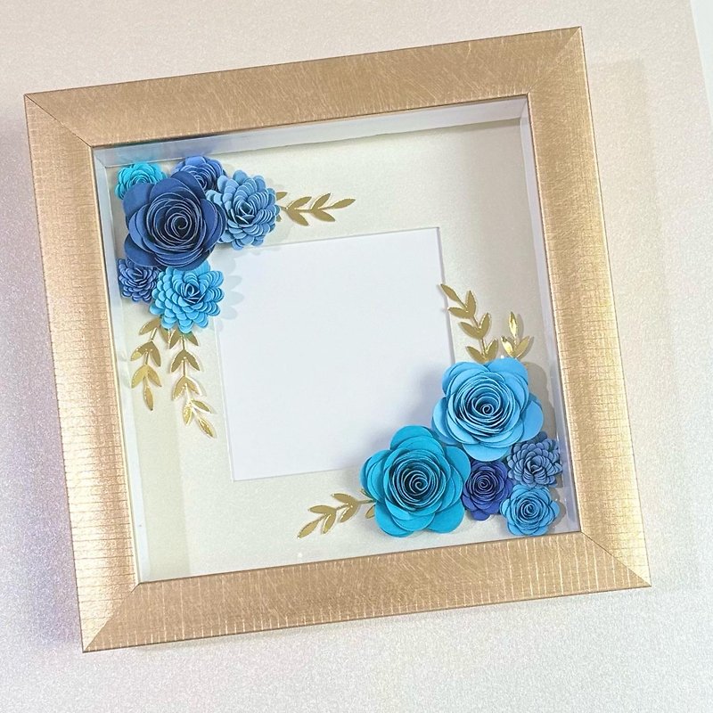 Elegant paper flower photo frame - Items for Display - Paper Blue
