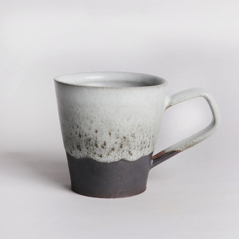 Ming bud ki l simple texture gray glaze two-color coffee mug mug - แก้วมัค/แก้วกาแฟ - ดินเผา สีเทา