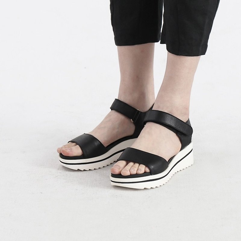 【In stock】Platform sandles - รองเท้าลำลองผู้หญิง - หนังแท้ สีดำ