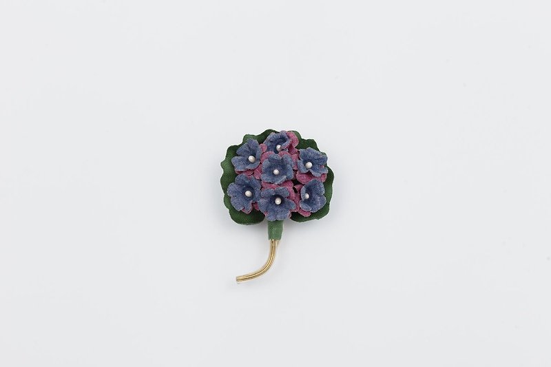 Plant retro brooch corsage bouquet hand-made cotton Linen fabric design - Brooches - Cotton & Hemp 