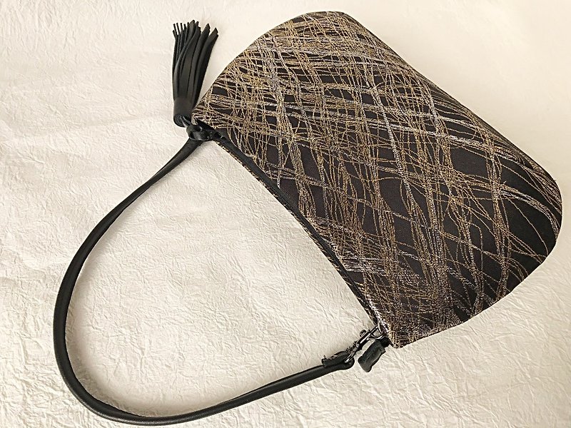 Clutch bag Abstract pattern - กระเป๋าคลัทช์ - วัสดุอื่นๆ สีดำ