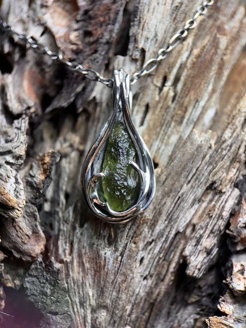 モルダバイト / チェコ隕石 / 心の言葉 - ネックレス - 半貴石 グリーン