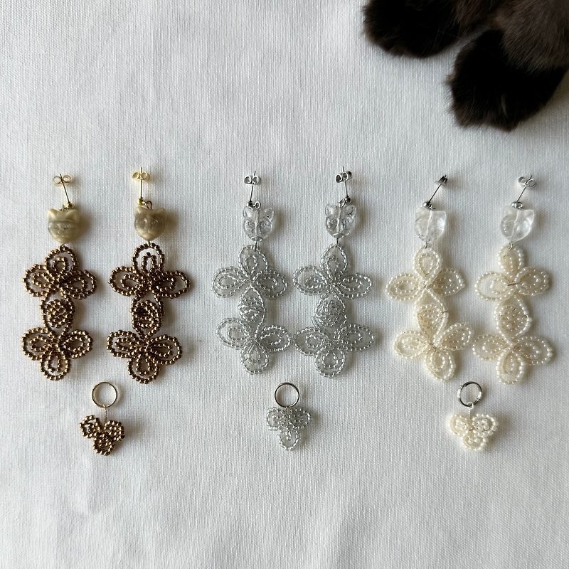 cat china button earrings, Clip-On - ต่างหู - พลาสติก สีเงิน