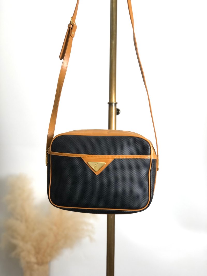 【 日本直送　名牌中古包 】Yves Saint Laurent ショルダーバッグ ブラック キャメル YSL PVC パイピング vintage yia45g - 側背包/斜背包 - 防水材質 黑色