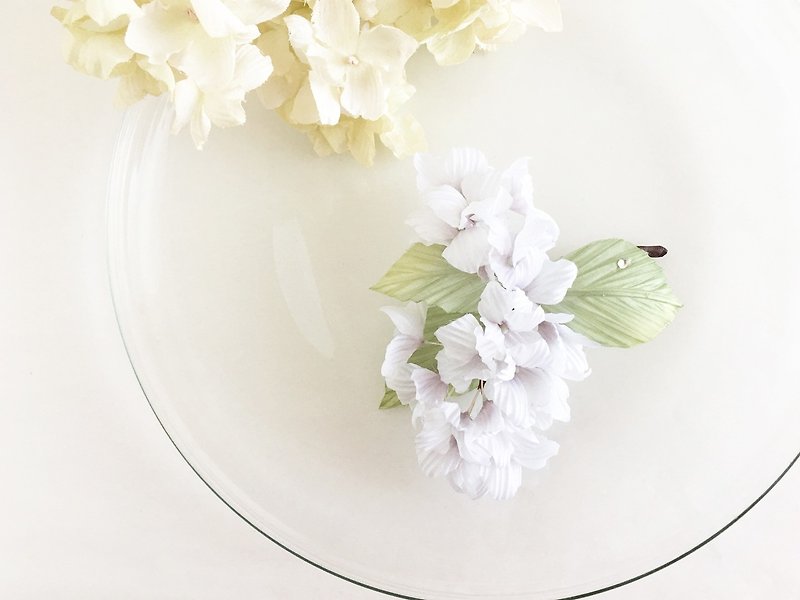 Corsage: White hydrangea after the rain. - Brooches - Polyester White