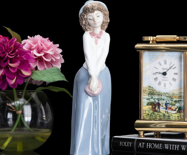 スペイン国宝 リヤドロ ナオ エレガントな愛の気分 陶器人形 磁器人形