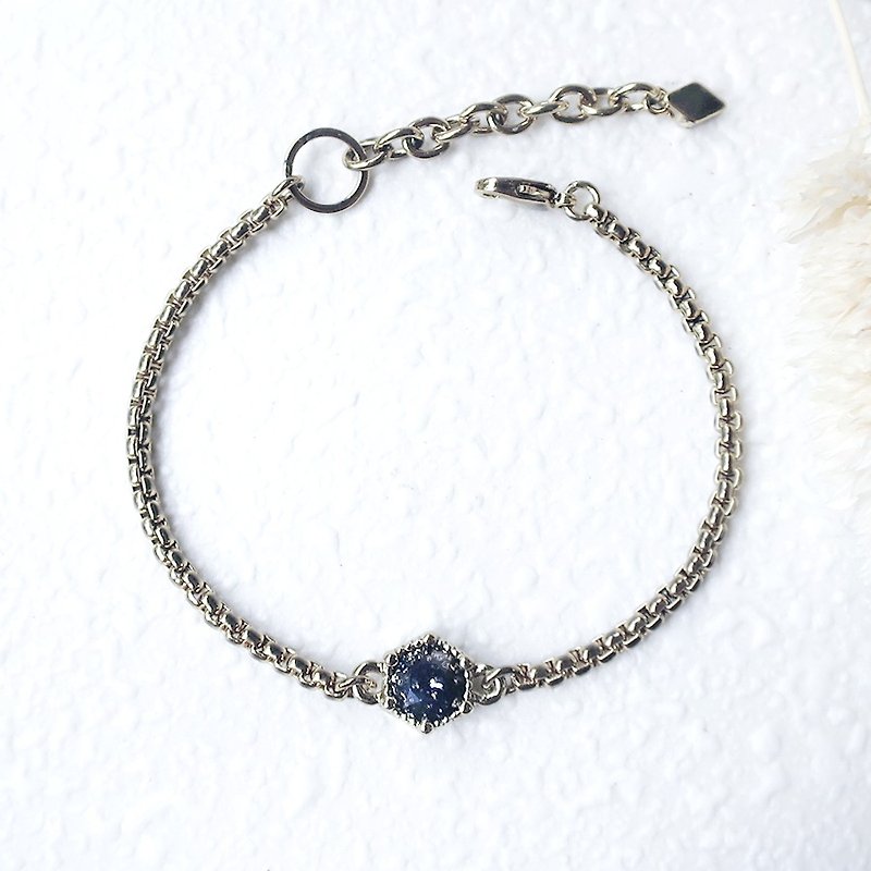 VIIART。Vintage 18K Gilding Bracelet with Swarovski Crystal - สร้อยข้อมือ - โลหะ สีทอง