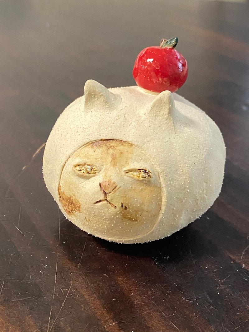 Misanthropic Cat Series - Little Apple. - Items for Display - Pottery 