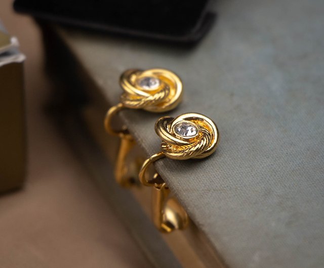Avon, Jewelry, Avon Gold Brown Rhinestones On Filigree Antique Gold  Pierced Earrings Vintage