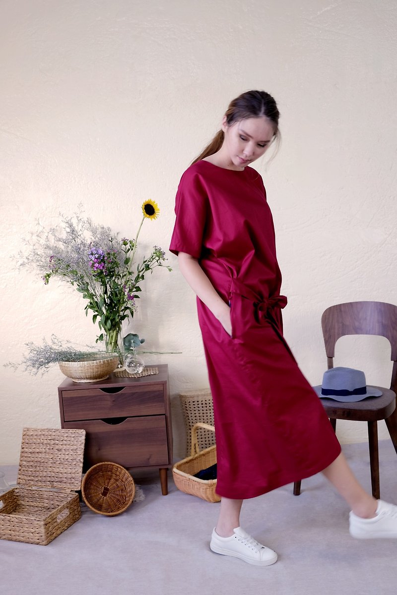 Evening sleeves with long dress/berry red - ชุดเดรส - ผ้าฝ้าย/ผ้าลินิน สีแดง
