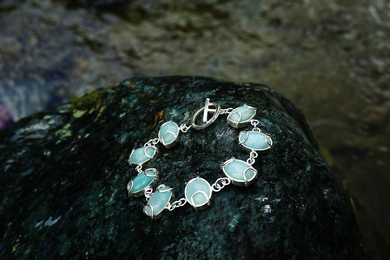 clear dew bracelet Gemstone sterling silver handmade bracelet - Bracelets - Crystal Blue
