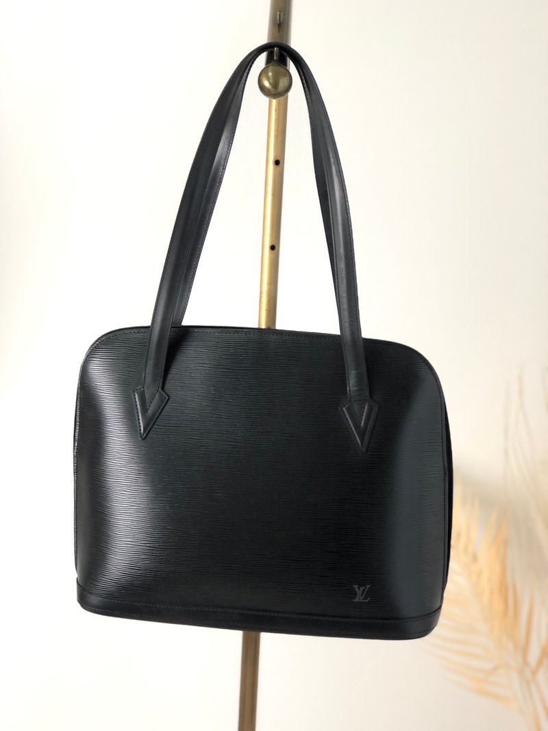 【 日本直送　名牌中古包 】LOUIS VUITTON ルイヴィトン リュサック エピ ハンドバッグ ブラック LVロゴ レザー トートバッグ khy8p2 - 手提包/手提袋 - 真皮 黑色