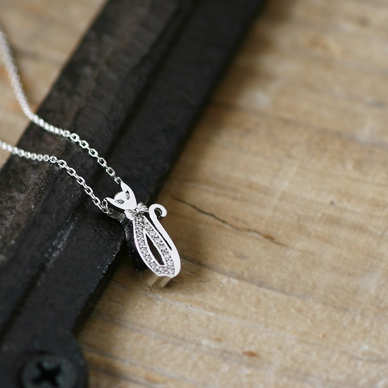 Ribbon Cat Necklace Silver925 - Necklaces - Other Metals Silver