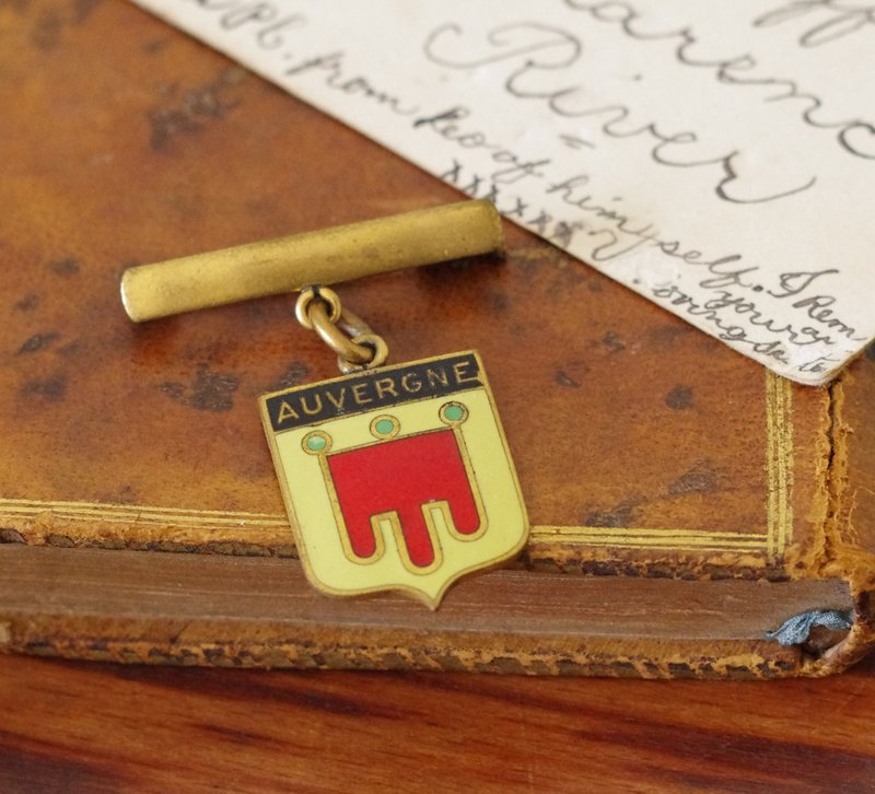 古董金色琺瑯圖騰垂墜別針胸針 法國 B1861 AUVERGNE - 胸針 - 其他金屬 金色