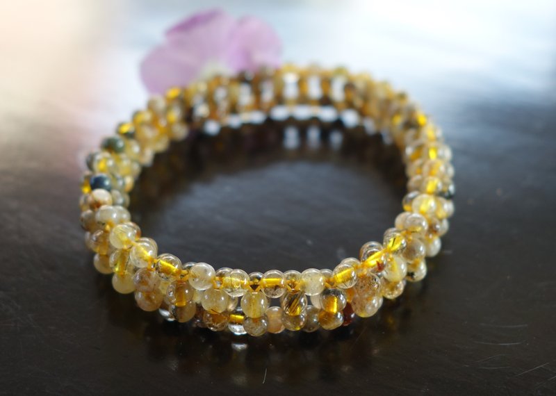 天然彩髮晶14.2克 手鍊 手串 防小人 天然能量礦石 水晶 手環 - 手鍊/手環 - 玉石 多色