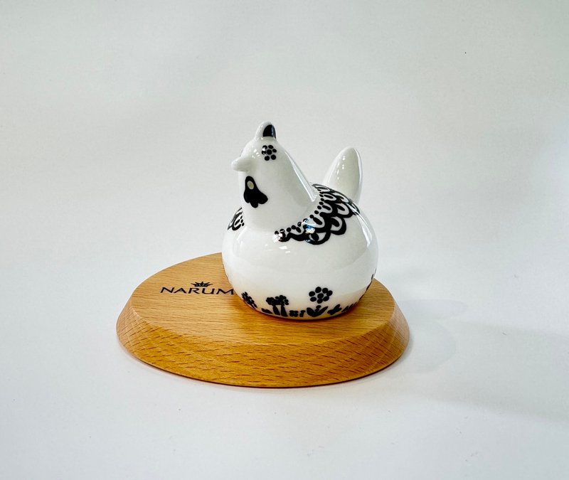 NARUMI 小雞擺飾 (含木底座) - 擺飾/家飾品 - 陶 多色