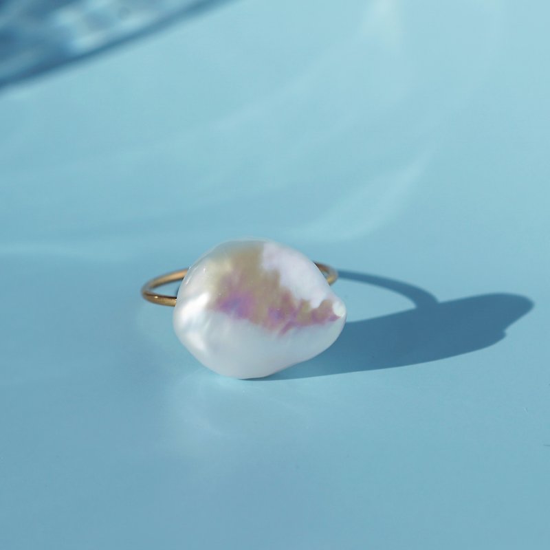 極上の照り・大粒淡水真珠のフリーサイズ・サージカルステンレスリング　雪明り - ヘアアクセサリー - 宝石 ホワイト