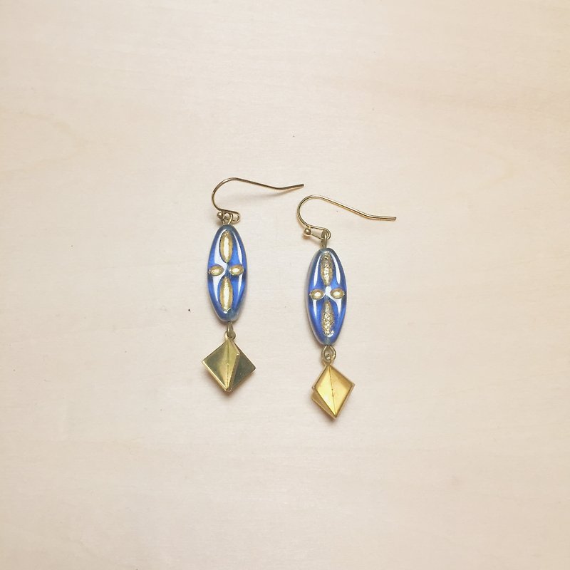 Vintage blue long colored glaze earrings - ต่างหู - กระจกลาย สีน้ำเงิน