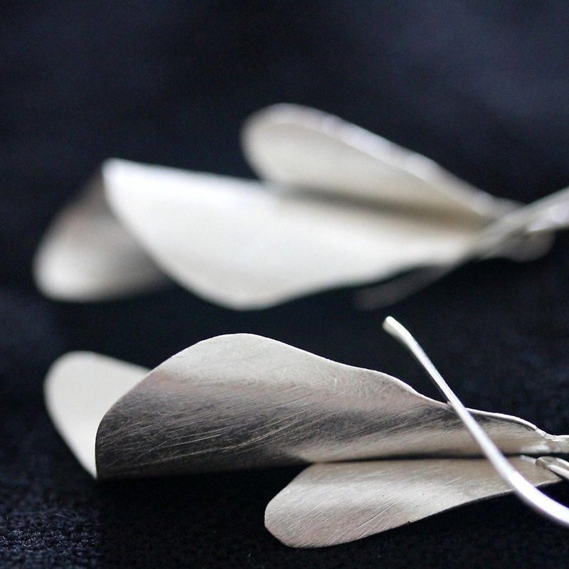 Spring sprout Handmade Silver Earring (E0139) - ต่างหู - เงิน สีเงิน