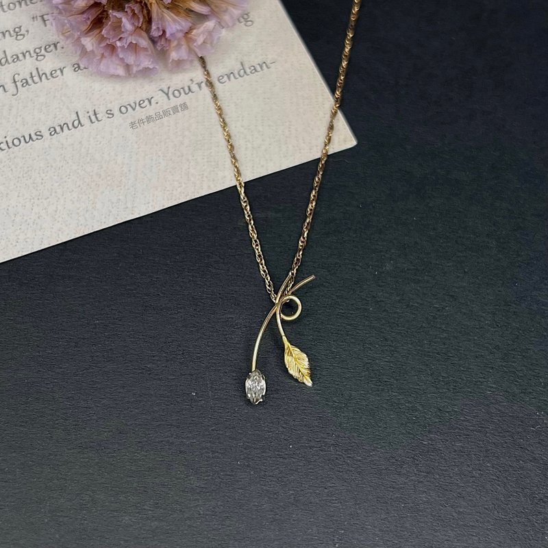 Krementz 14K gold-filled small fruit necklace - สร้อยคอ - เครื่องประดับ สีทอง