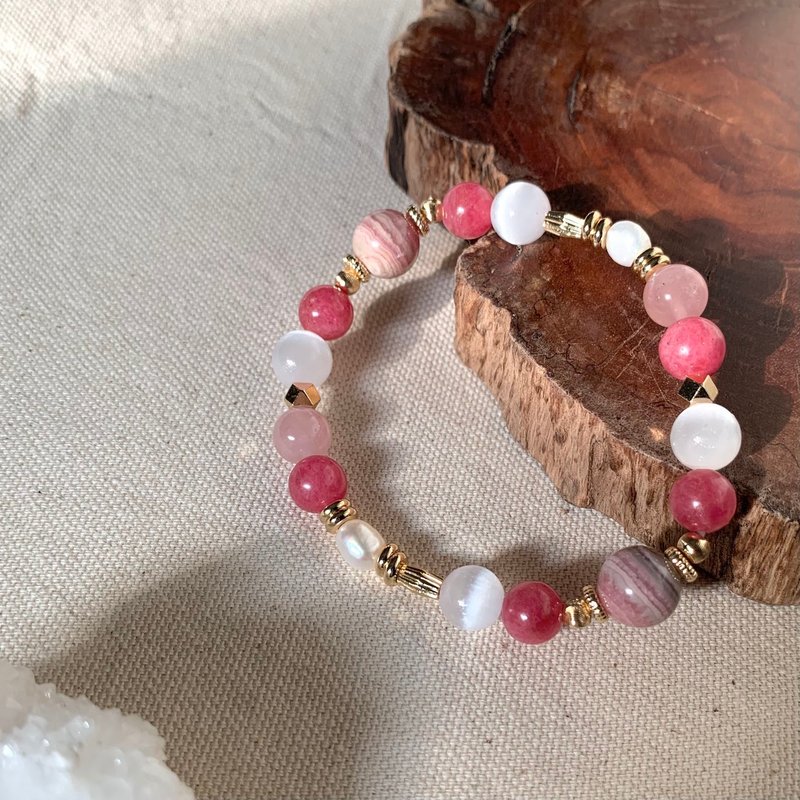 Rose Garden's Smell/14K Gold-Filled Natural Crystal Bracelet/Customized Gift - สร้อยข้อมือ - คริสตัล 