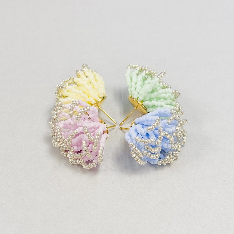 Huahua earrings are available in two different colors - Earrings & Clip-ons - Plastic Multicolor