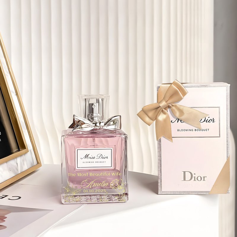 【雕刻刻印服務】客製化禮物精緻雕刻 專屬禮物送女友 不含香水 - 香氛/精油/擴香 - 玻璃 