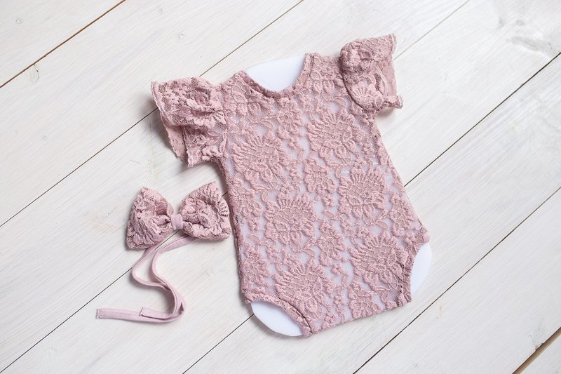 Pink bodysuit for newborn girls: the perfect outfit for a little girl - เครื่องประดับ - โลหะ สึชมพู