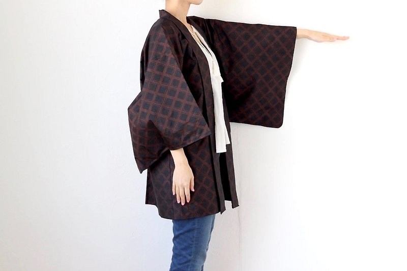 Tsumugi silk haori, Oshima tsumugi, kimono jacket, silk kimono /2917 - 外套/大衣 - 絲．絹 黑色