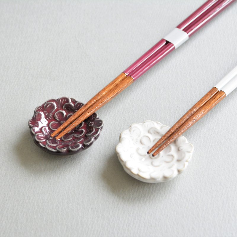 Lien Chopsticks and chopstick rest pair set white purple - ตะเกียบ - ดินเผา ขาว