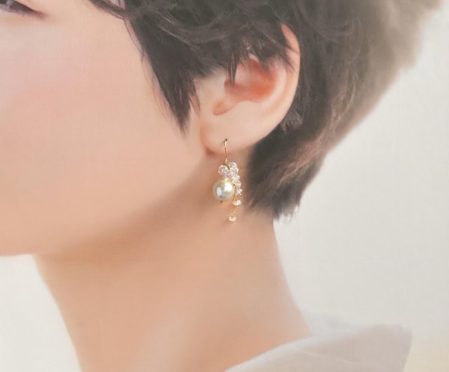 湖水真珠とプレシャスオパールのショートブーケピアス 14KGF - ショップ Mia earrings ピアス・イヤリング - Pinkoi