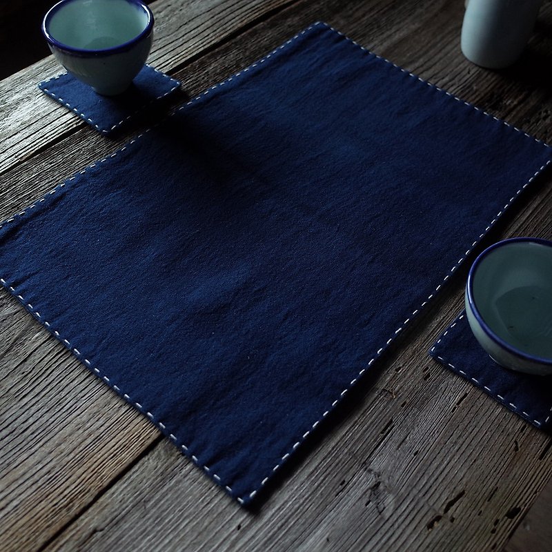 Yishanren | Traditional indigo dyed sashiko hand embroidery homespun cloth hand woven cloth pure cotton tea mat coaster placemat heat insulation table mat - ผ้ารองโต๊ะ/ของตกแต่ง - ผ้าฝ้าย/ผ้าลินิน 