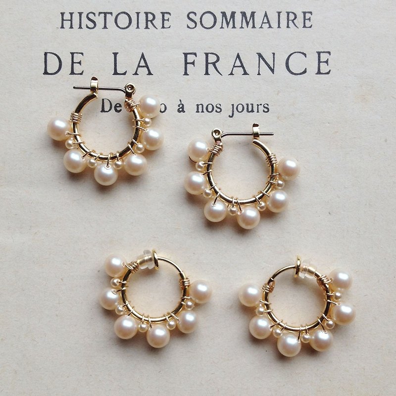 French made vintage glass pearl flower hoop earrings OR earring / ear needle / ears - ต่างหู - เครื่องเพชรพลอย ขาว