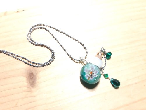 柚子林手工琉璃 柚子林琉璃 -精油瓶 - 花絳沁 - 湖水綠 混色底 - 技術款