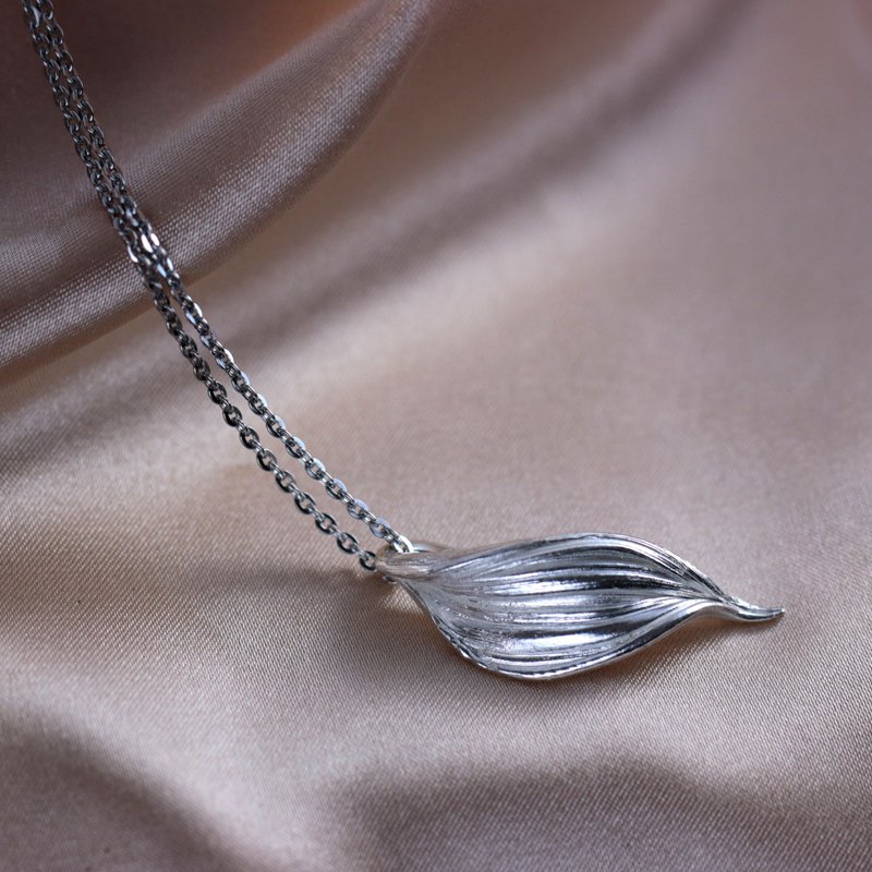 [Wax Designer Model] Leaf Zhou Pendant 925 Silver Anti-allergic - สร้อยคอ - เงิน สีเงิน