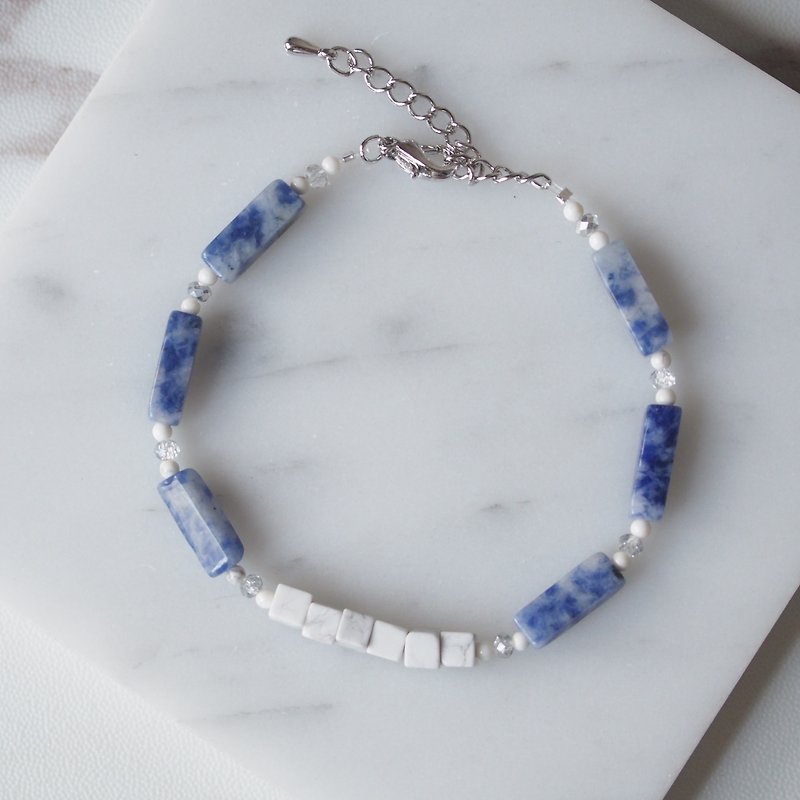 Temperament square columns blue-veined Stone stonework · natural white pine bead bracelet bracelet · · gift - สร้อยข้อมือ - หยก สีน้ำเงิน