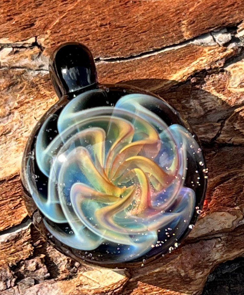 boroccus WIGWAG 3D圖案硼矽酸鹽玻璃吊墜 - 項鍊 - 玻璃 多色