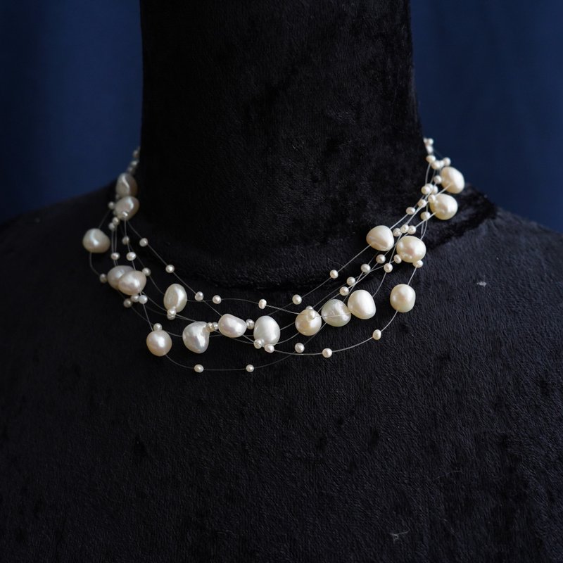 Starry sky pearl strand short chain vintage antique necklace - Necklaces - Pearl White