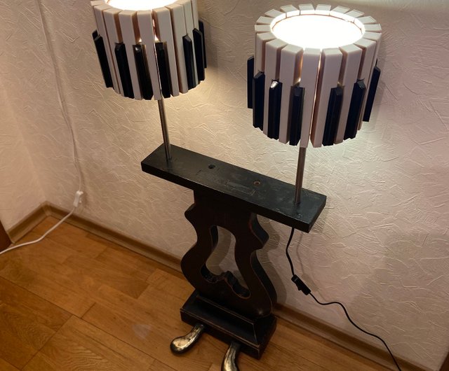 Grand piano 2024 floor lamp