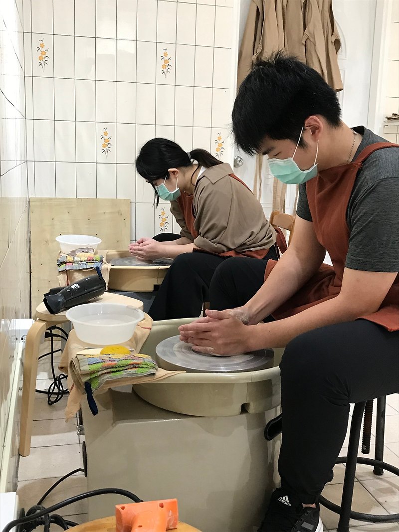 Wheelthrown pottery class | House of H Ceramic studio in Hsinchu - งานเซรามิก/แก้ว - ดินเผา 