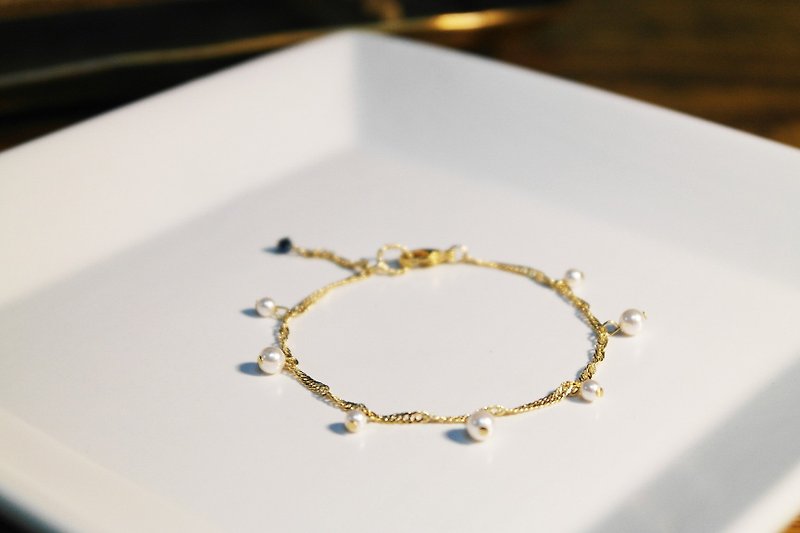 "Cote d'Azur XBirthday crystal" Birthday Crystal (white) bubble pearl bracelet - Bracelets - Gemstone 