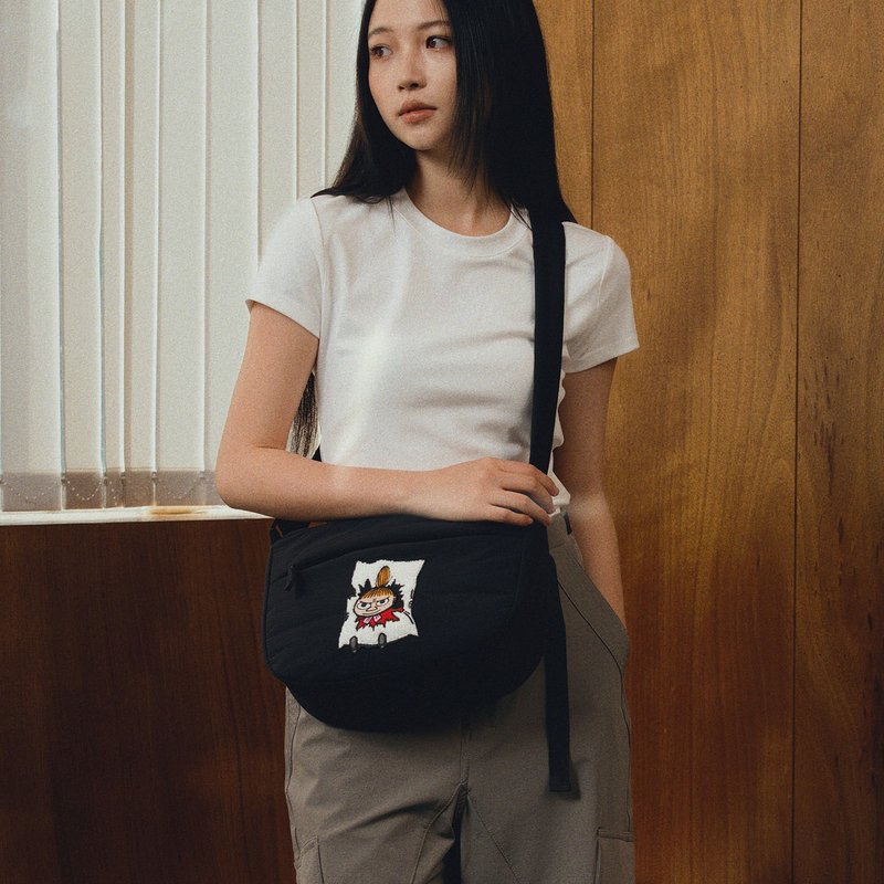 【Pinkoi x Moomin】PUFF Crossbody Bag Shoulder Bag | Little My - Messenger Bags & Sling Bags - Nylon Black