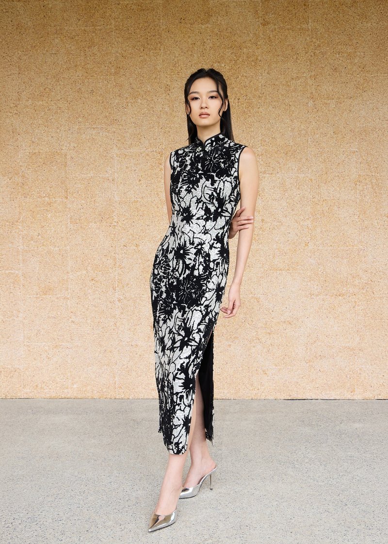 Sleeveless Sequinned Qipao (Black/ Silver) - Qipao - Other Materials Black